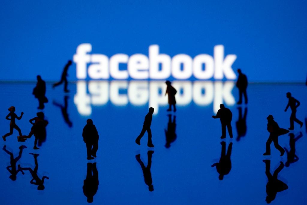 Novo golpe que rouba dados no Facebook e Messenger